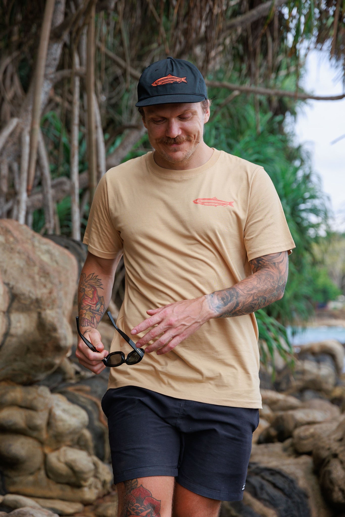 Fishy Organic Cotton T-shirt Men - VAI - KOShirts & Tops