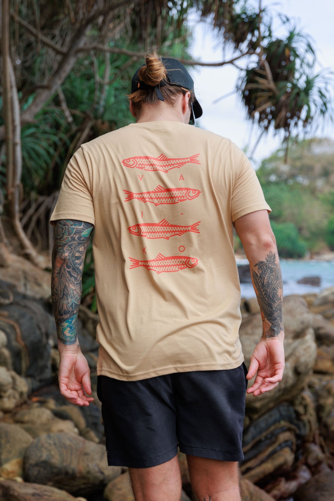 Fishy Organic Cotton T-shirt Men - VAI - KOShirts & Tops