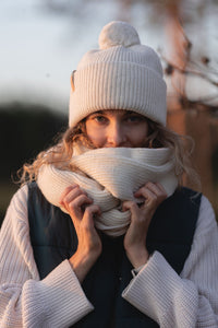 Kajo Beanie POM Birch White - VAI - KOBeanies