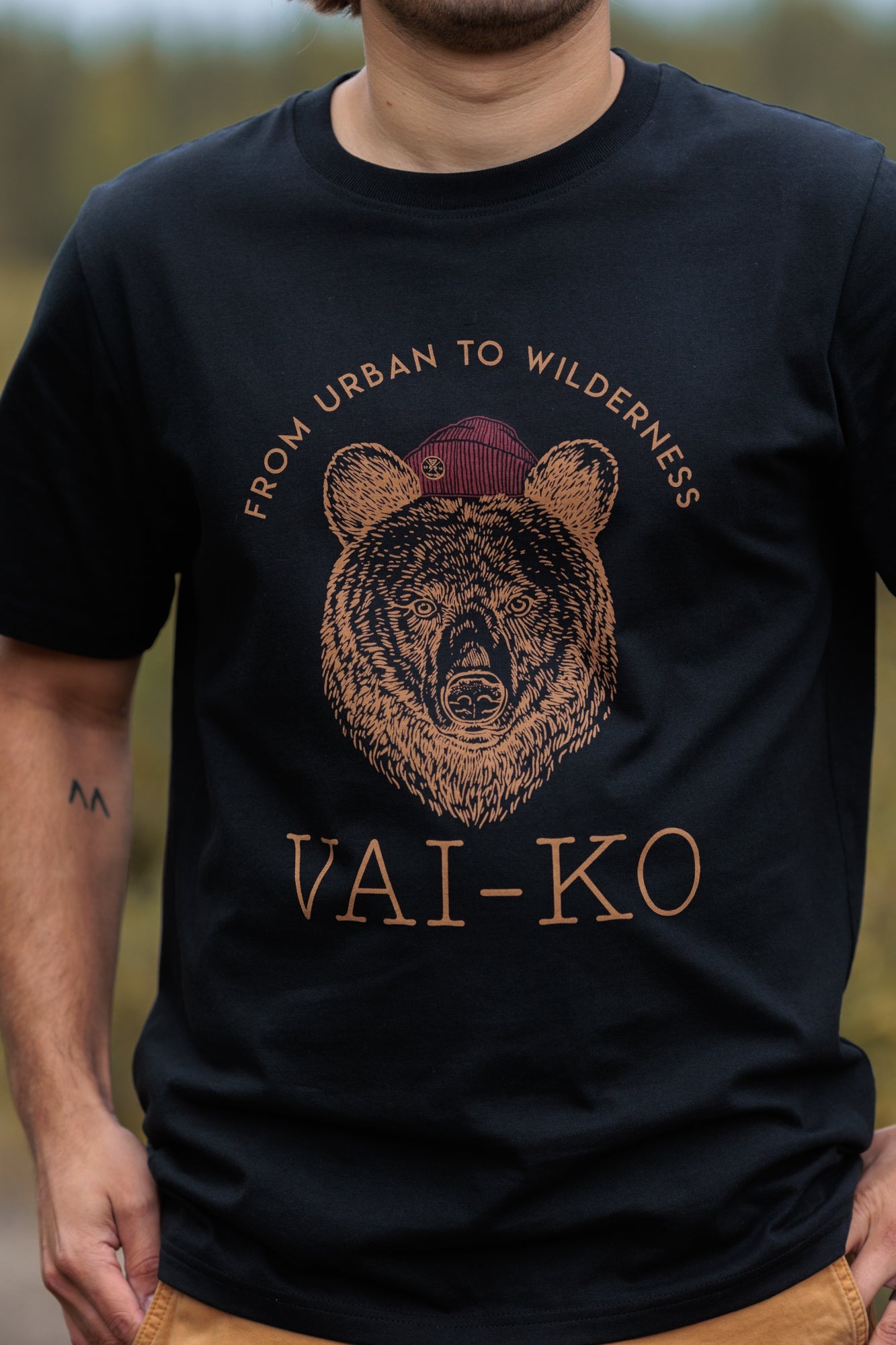 Party Bear T-shirt Men - VAI - KOShirts & Tops
