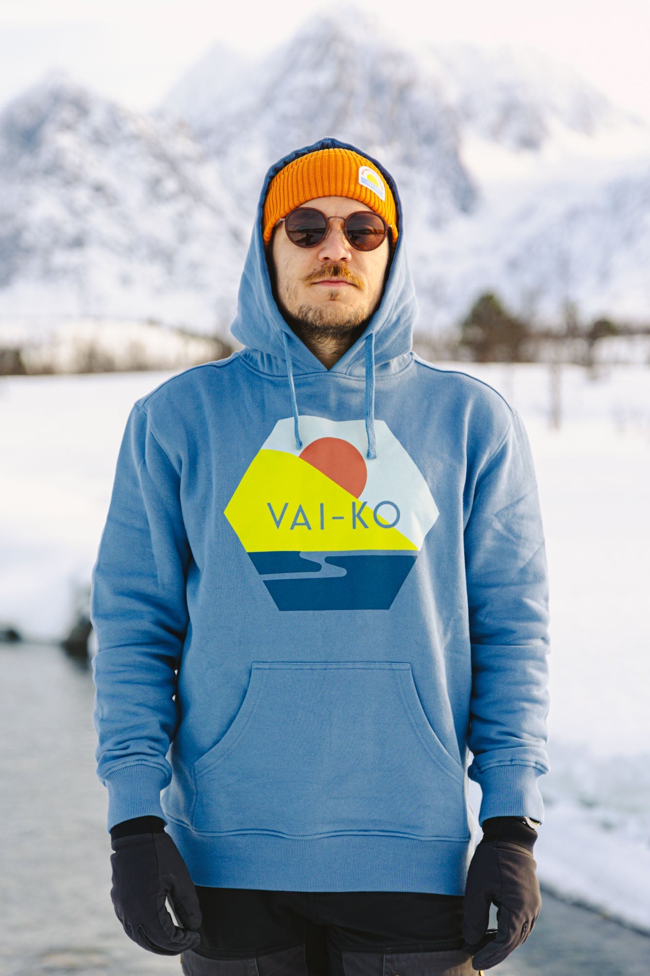 Organic Cotton Kultakero Color Men's Hoodie - VAI-KOShirts & Tops